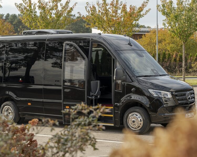 OsaBus new Mercedes Sprinter VIP class 16+1+1 seats. Exterior